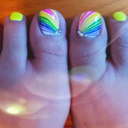 Neon summer TOES BY DAN