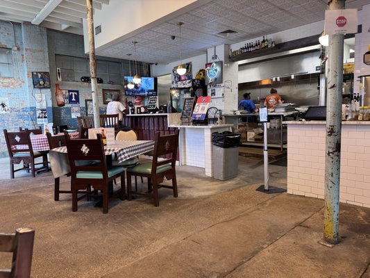 Gus's World Famous Fried Chicken by null