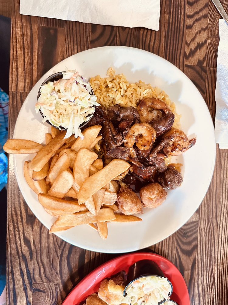Victorio's Oyster Bar & Grille Image