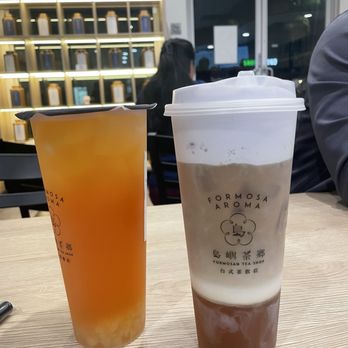 Formosa Aroma - Golden phoenix oolong oatmilk with lavender cream foam and osmanthus jelly - Bubble Tea Near Me - Alhambra, California