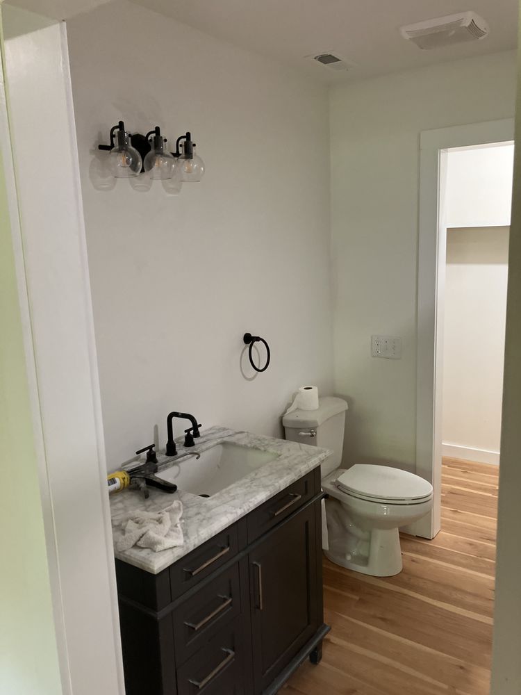 Slide of Exodus Contracting