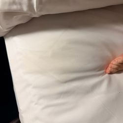 Holiday Inn Express & Suites Albemarle - Bedding