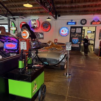 Chloe's Diner - Inside - Burgers Near Me - Massillon, Ohio