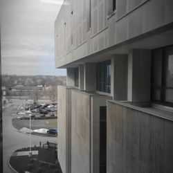 Miller Nichols Library