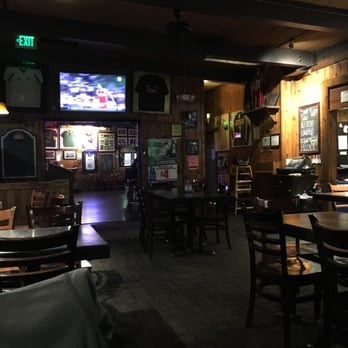 Springbok Bar & Grill - Nice dim area to enjoy a quiet evening with friends watching sports. - Sports Bars Near Me - Van Nuys, California