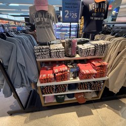 Hudson News - Lots of NYC merchandise