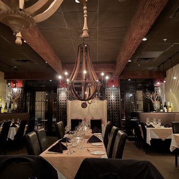 Restaurant Paradis - View of dining room. Cozy ambiance for couple's night out. - New American Near Me - Rosemary Beach, Florida