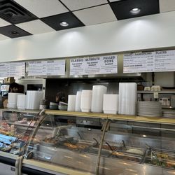 Mom's Bistro - Counter with menus