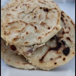 Angela's Bakery - Pupusas