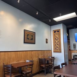 Pearl Thai Noodle House - Inside restaurant