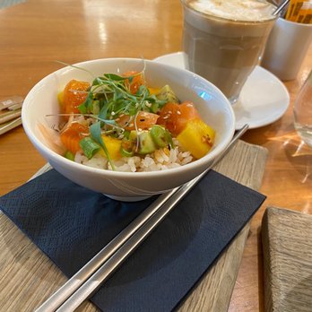 Sky Team Exclusive Lounge - Lunch - Airport Lounges Near Me - Hounslow, XGL Sky Team Exclusive Lounge - Lunch - Airport Lounges Near Me - Hounslow, XGL
