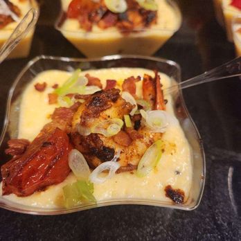 Petit a Petit By Chef Tosha - Shrimp and grits - Personal Chefs Near Me Petit a Petit By Chef Tosha - Shrimp and grits - Personal Chefs Near Me