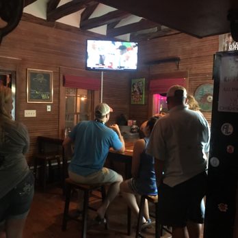 OffRhodes Craft Beer Station - Rhodes Craft Bier Station - Beer Bar Near Me - New Braunfels, Texas