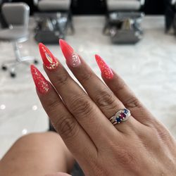 Kaufman Nail Bar
