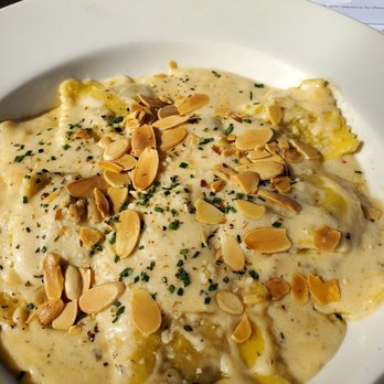 Idletyme - Butternut squash ravioli with sauce that was way too thick - American Near Me - Stowe, Vermont Idletyme - Butternut squash ravioli with sauce that was way too thick - American Near Me - Stowe, Vermont