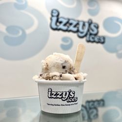 Izzy's Ices - Vanilla chip water ice