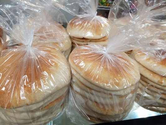 Al Medina Bakery by null