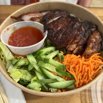 Saiga Vietnamese Eatery - Chicken Bowl - Vietnamese Near Me - Irvine, California