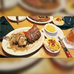 Texas Roadhouse - Sirloin* & Ribs, added onions w/ loaded mash and corn
