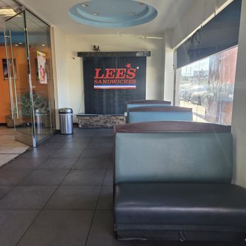 Lee's Sandwiches - Additional seating by the entrance - Sandwiches Near Me - Las Vegas, Nevada