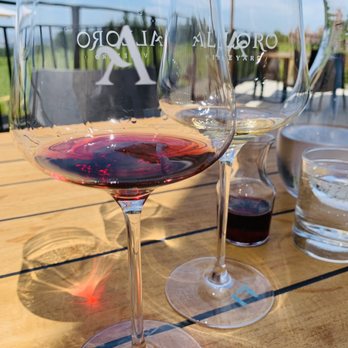 Alloro Vineyard - Wineries Near Me - Sherwood, Oregon Alloro Vineyard - Wineries Near Me - Sherwood, Oregon
