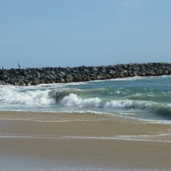 The Wedge - Rock jetty - Beaches Near Me - Newport Beach, California