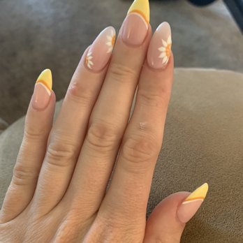 Ara Spa - Spring Manicure with almond acrylics - Nail Salons Near Me - Davis, California