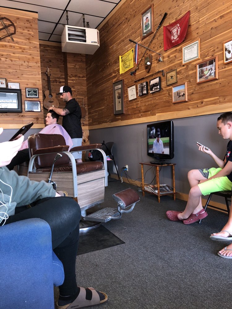 ROSS’S BARBER SHOP Updated September 2024 2199 E Henrietta Rd