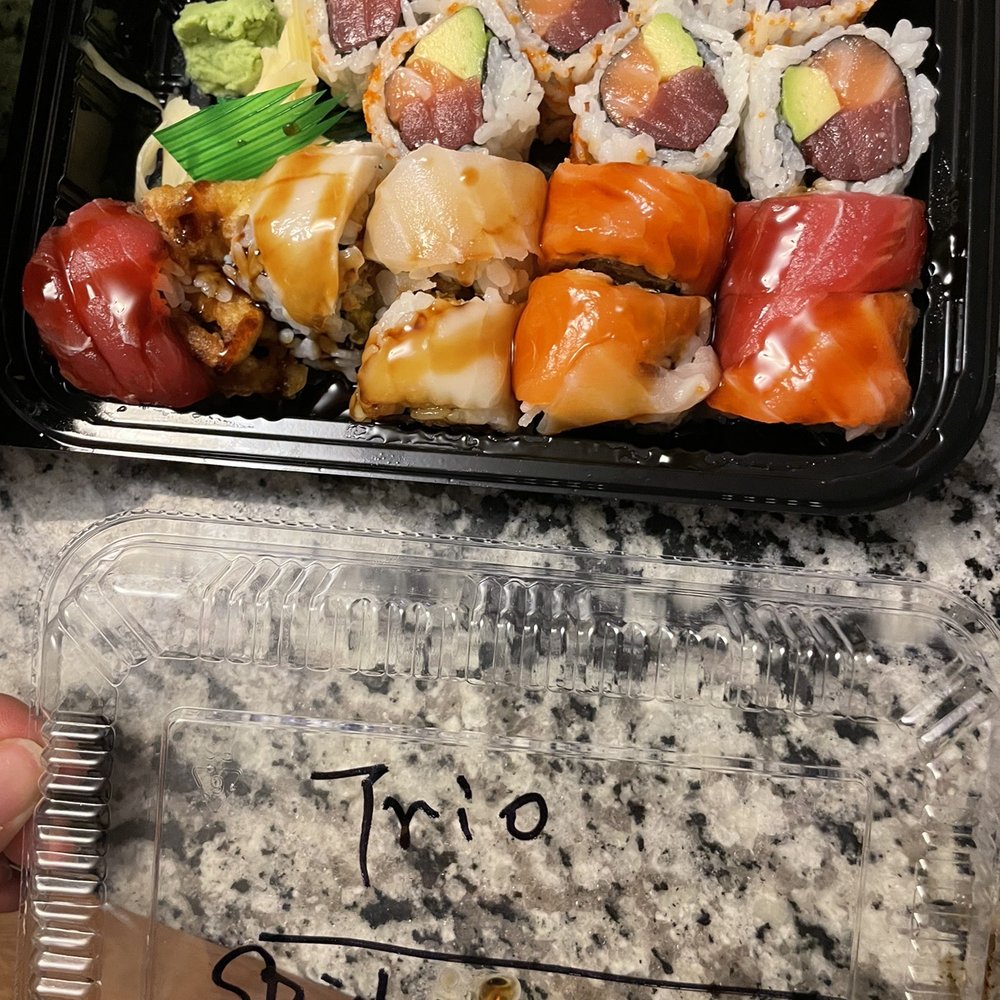 Bonsai - Trio & Spider rainbow - Japanese Near Me - Bristol, Connecticut Bonsai - Trio & Spider rainbow - Japanese Near Me - Bristol, Connecticut