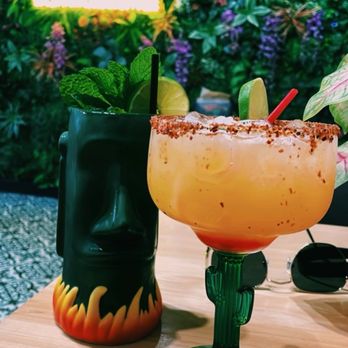 Dos Pecados - Mango Mojito and passionfruit margarita - Tacos Near Me - Hollywood, Florida