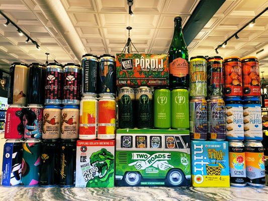 Thomas Liquors by null