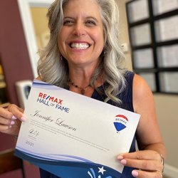 RE/MAX Pines By The Sea