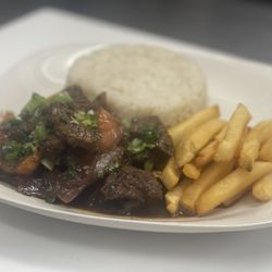 C&M Bagels & Deli - Lomo saltado