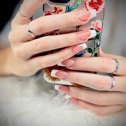 French tips refined with a subtle nude base. The ultimate polished look for Christmas dinner and cozy moments. Love this!