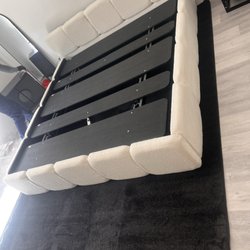 Metro Movers Co - Furniture assembly