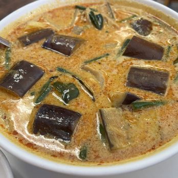Crystal Thai-Cambodian Cuisine - Chicken Curry - Thai Near Me - Long Beach, California Crystal Thai-Cambodian Cuisine - Chicken Curry - Thai Near Me - Long Beach, California
