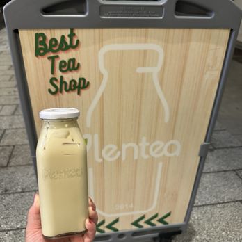 Plentea - Roasted Oolong Milk Tea - Coffee & Tea Near Me - San Francisco, California