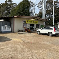 Cross Roads Store And Grill - Outside