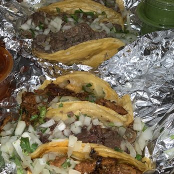 El Jarocho Taco Stand - Al pastor, cabeza and asada tacos - Tacos Near Me - Pasadena, California