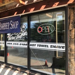 Ruben’s Barber Shop - Exterior