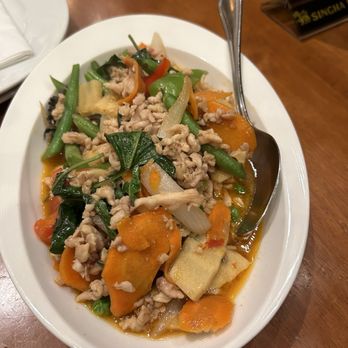 Bua Thai Kitchen - Basil, with ground chicken from the entree section. - Thai Near Me - Albany, California