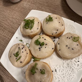 Dumpling Kitchen - pan A5. Shanghai-Style Pan-Fried Pork Buns (6) - Chinese Near Me - San Francisco, California