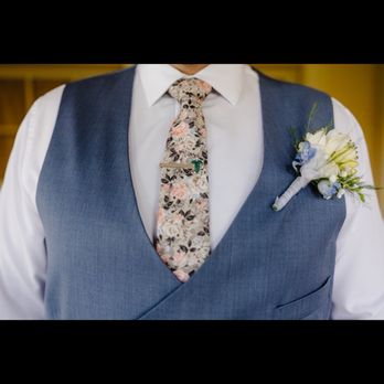 Fresh & Silk Flowers - Florists Near Me - Carol Stream, Illinois