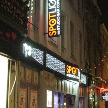 Le Spotlight - Bars Near Me - Lille, 59