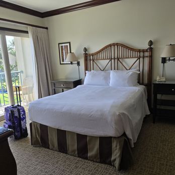 Waipouli Beach Resort - Double bed, very comfortable. - Vacation Rentals Near Me - Kapaa, Hawaii Waipouli Beach Resort - Double bed, very comfortable. - Vacation Rentals Near Me - Kapaa, Hawaii