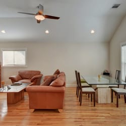 Brentwood Guest House - Open floor plan, perfect for families or two couples