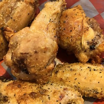 Broadway 830 - Lemon pepper wings - Pizza Near Me - Uvalde, Texas