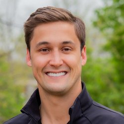 Penterson & Booth Family Dentistry - Midlothian dentist Dr. Gray Thomas at Penterson & Booth Family and Cosmetic Dentistry