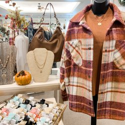 Tin Lizzie's Home Decor & Gifts