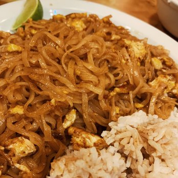 Cherry Street Thai - IG: @foodsbysachi Pad Thai (no meat) - Thai Near Me - Seattle, Washington Cherry Street Thai - IG: @foodsbysachi Pad Thai (no meat) - Thai Near Me - Seattle, Washington